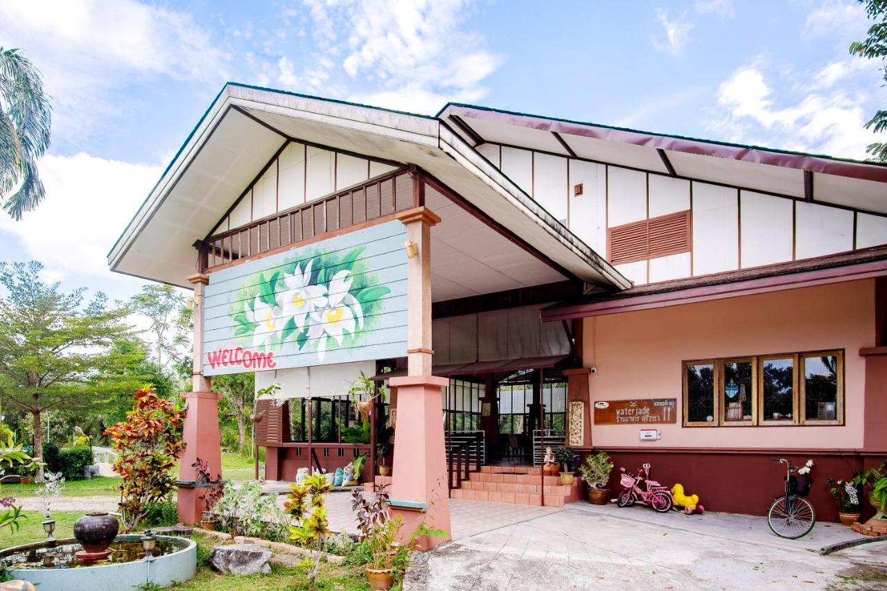 Oyo 479 Water Jade Natural Resort Thai Mueang Exterior photo